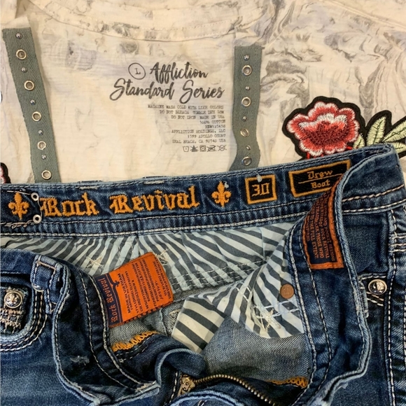 Rock revival shorts made of a jeans - Picture 2 of 2